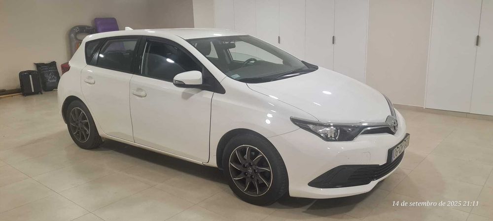 TOYOTA AURIS Diesel 1.4 Otimo Estado
