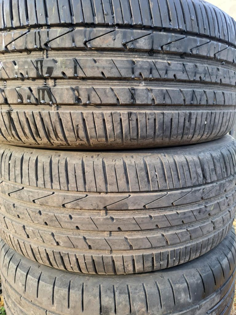 Opony Hankook 235/55/17 komplet SUV
