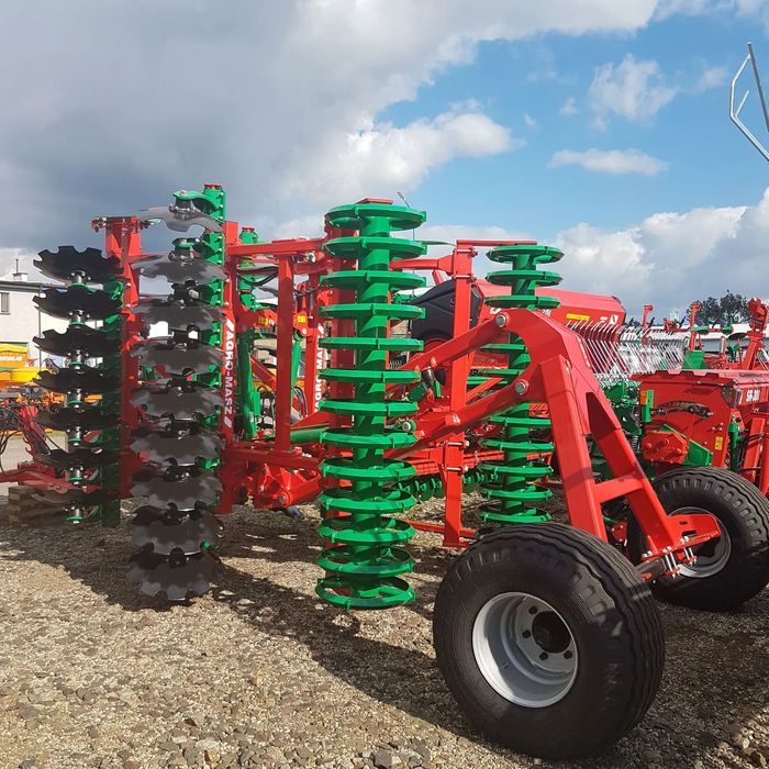 Agro-Masz BTH4.0  Brona talerzowa BTH4.0  4m półzawieszana , wał daszkowy AGRO-MASZ