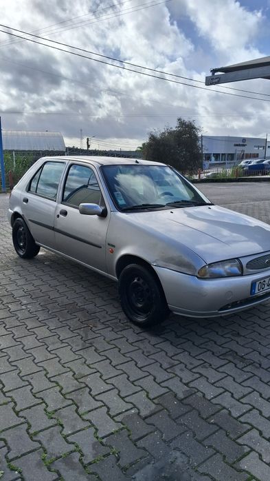 Ford Fiesta zetec 1998