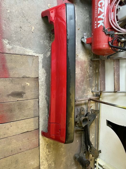 Szeroki zderzak golf 2 BARDZO ŁADNY