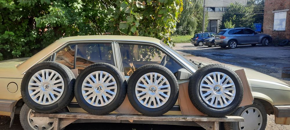 Шини зимові (в зборі диски 5/100 і ковпаки)  195/65 R15 SEMPERIT