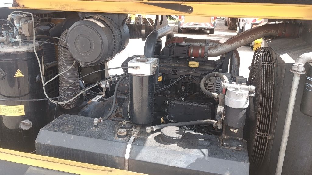 kompresor śrubowy Kaeser M121 rok prod 2003 z wojska atlas copco