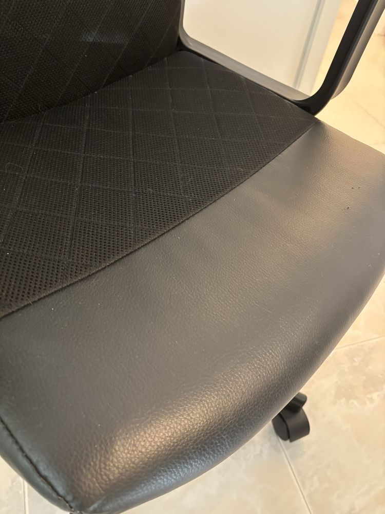 Cadeira de escritorio secretaria IKEA