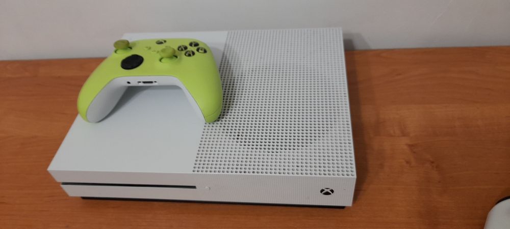 Konsola Xbox One S