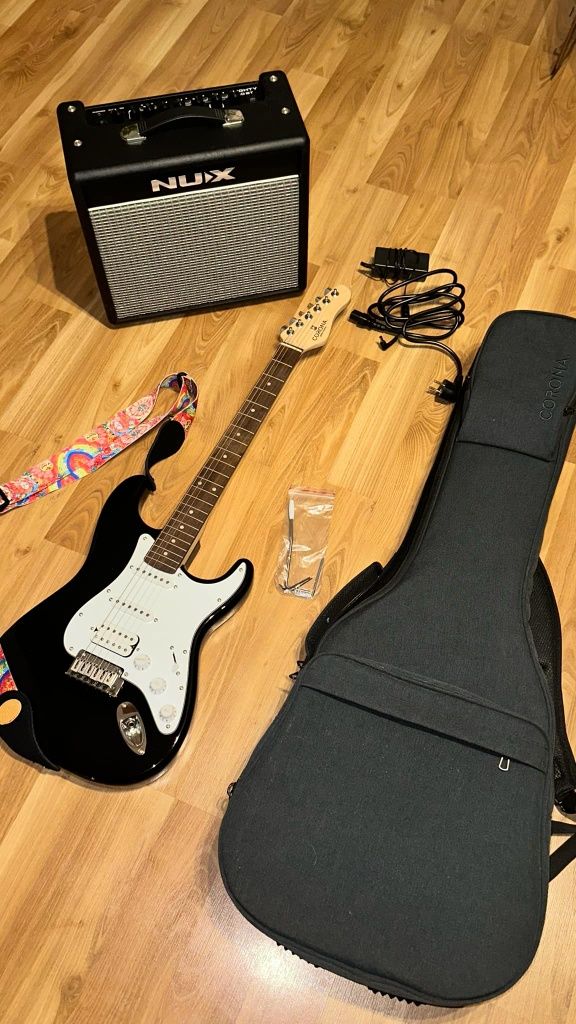 Gitara Elektryczna Corona STANDARD ST M-BLK z pokrowcem i wzmacniaczem