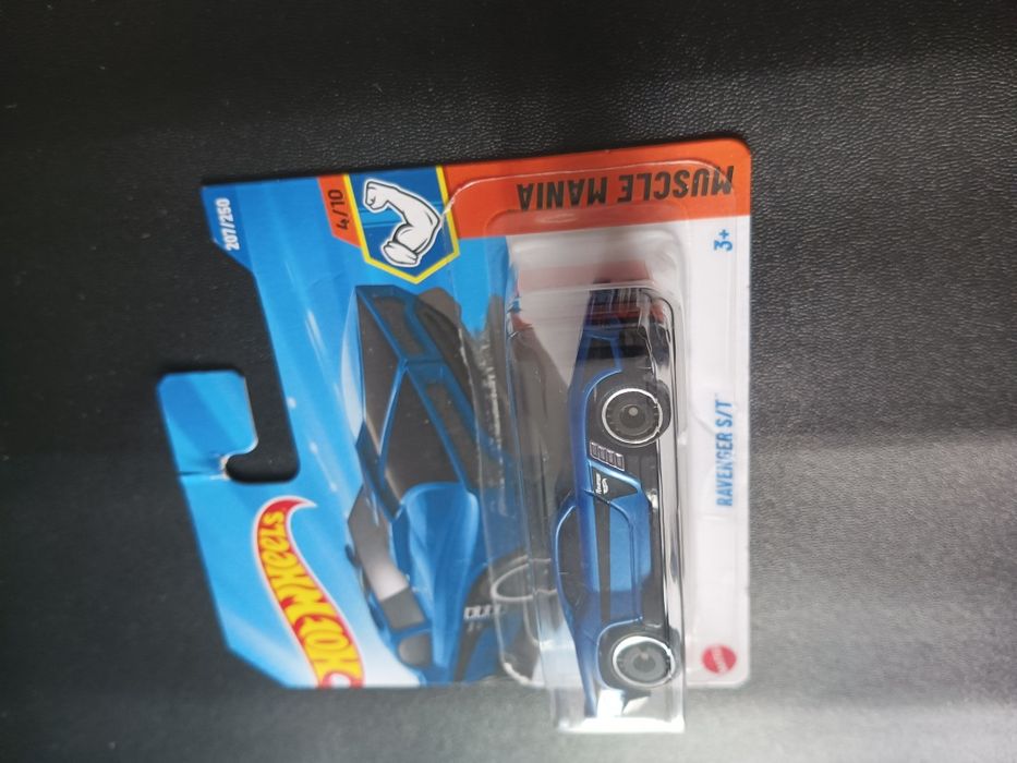 Hot Wheels Ravenger ST