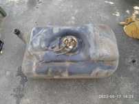 Топливный бак и др. для VOLKSWAGEN PASSAT B2 1984г.