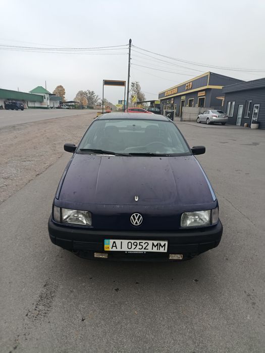 Пасат б3 в акуратному стані 1.6