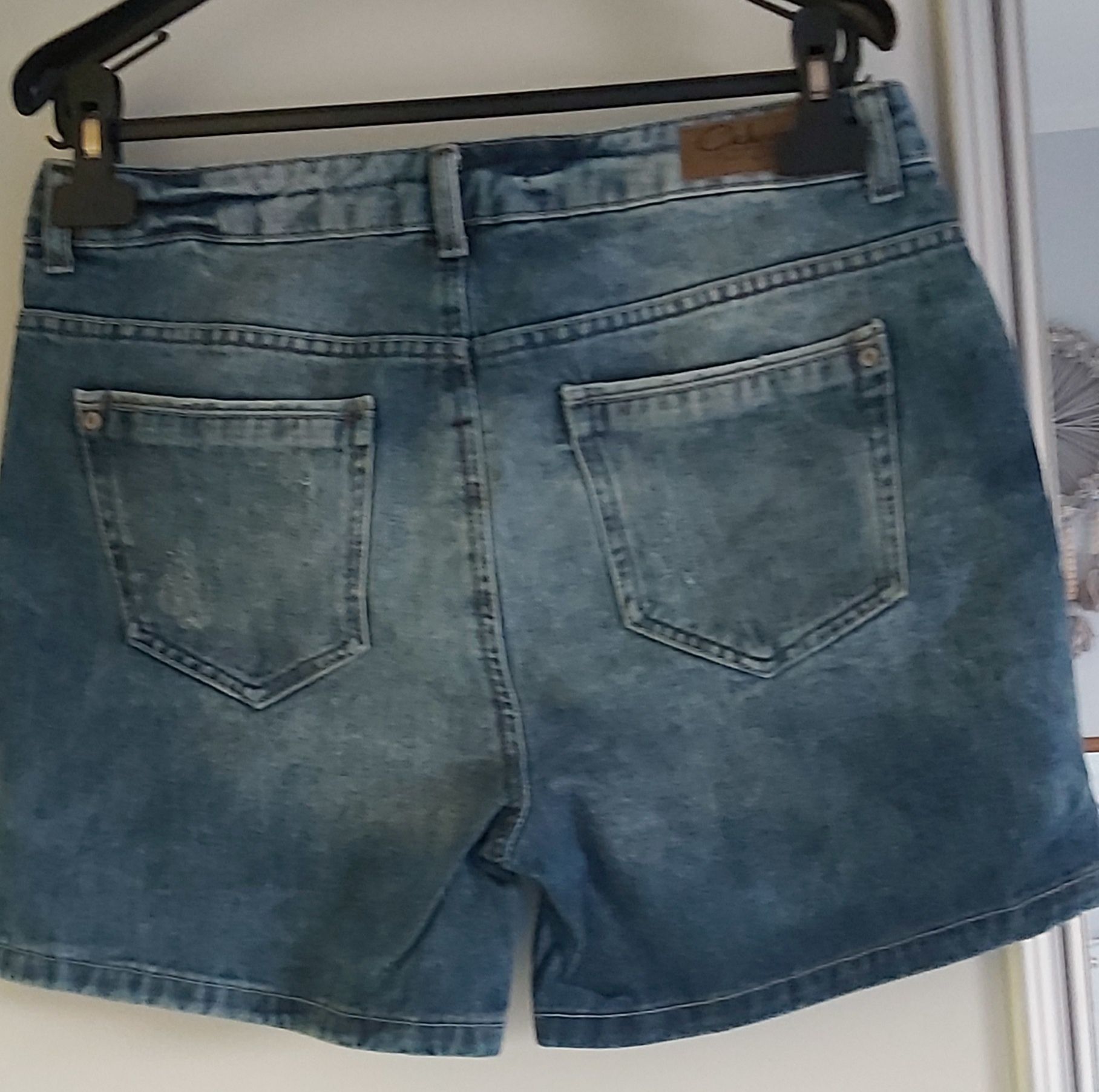 Spodenki Boyfriends Shorts 38