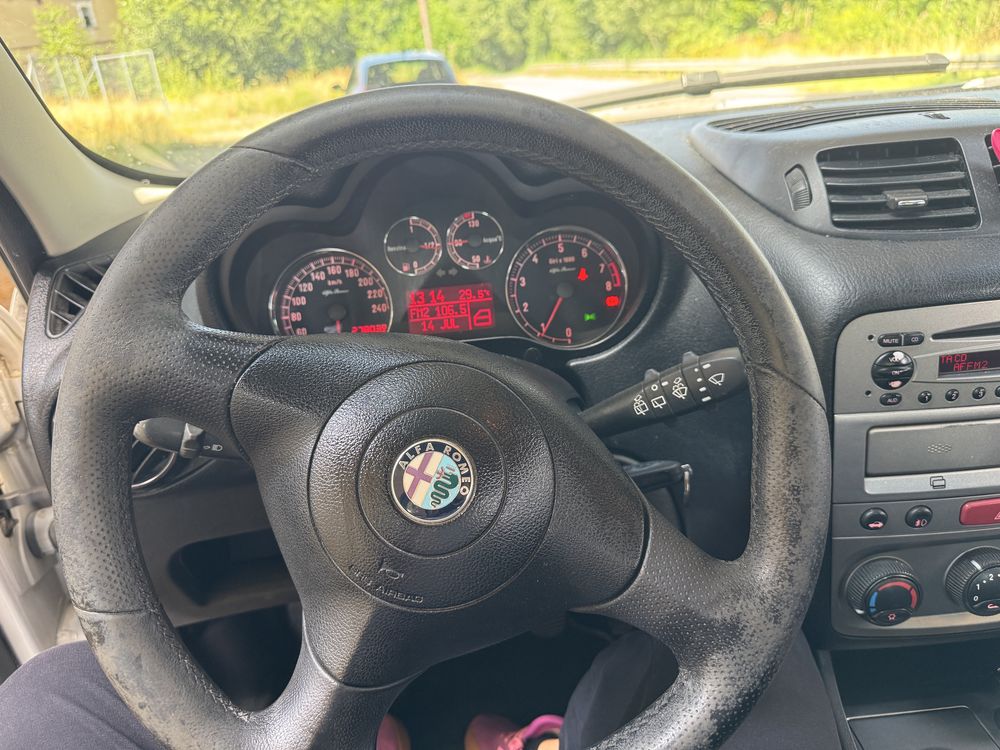 Alfa romeo 147 1.6 benzyna