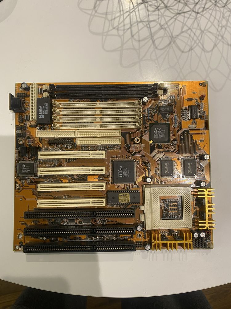Płyta Główna AT PCChips/Hsin Tech M539