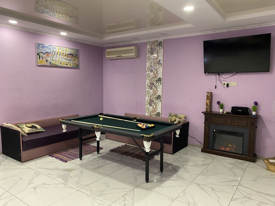 Подобова оренда будинку (до 40 осіб), Троєщина, Деснянський р-н