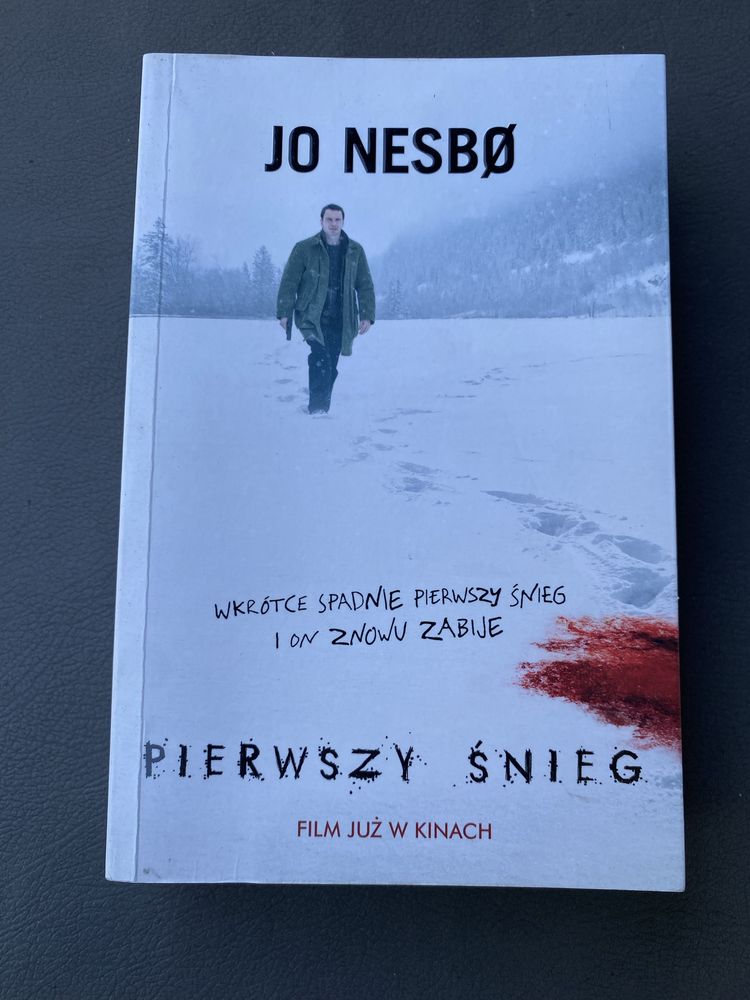 Książka Pierwszy śnieg Jo Nesbo, thriller, powieść kryminalna