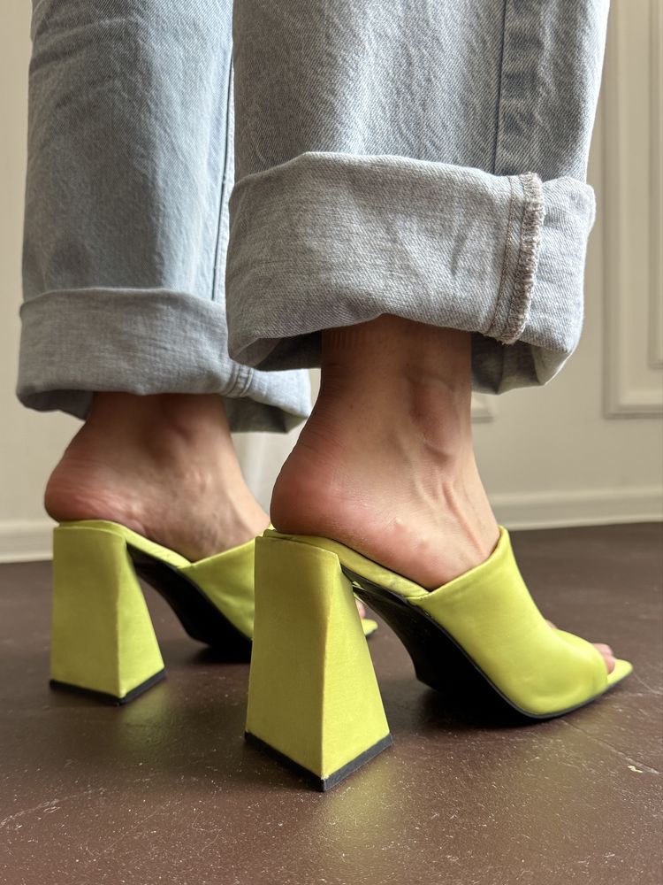 Мюлі на підборах ASOS кольору лайм