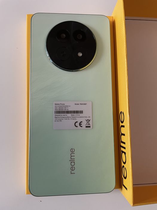 Nowy Telefon Realme 12x 5G i nowe słuchawki Realme buds T200lite