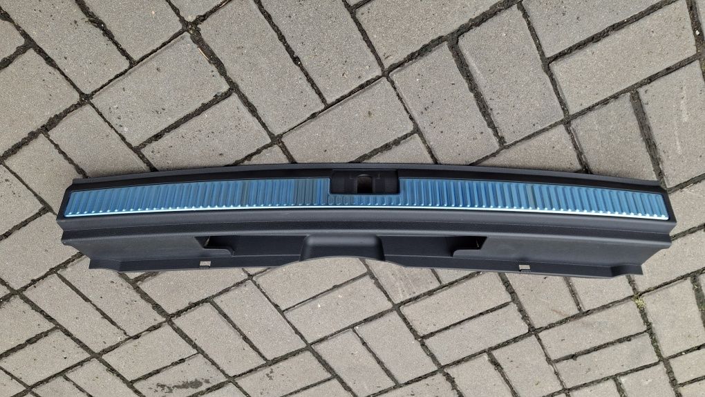 Nakładka krawędzi  bagaznika