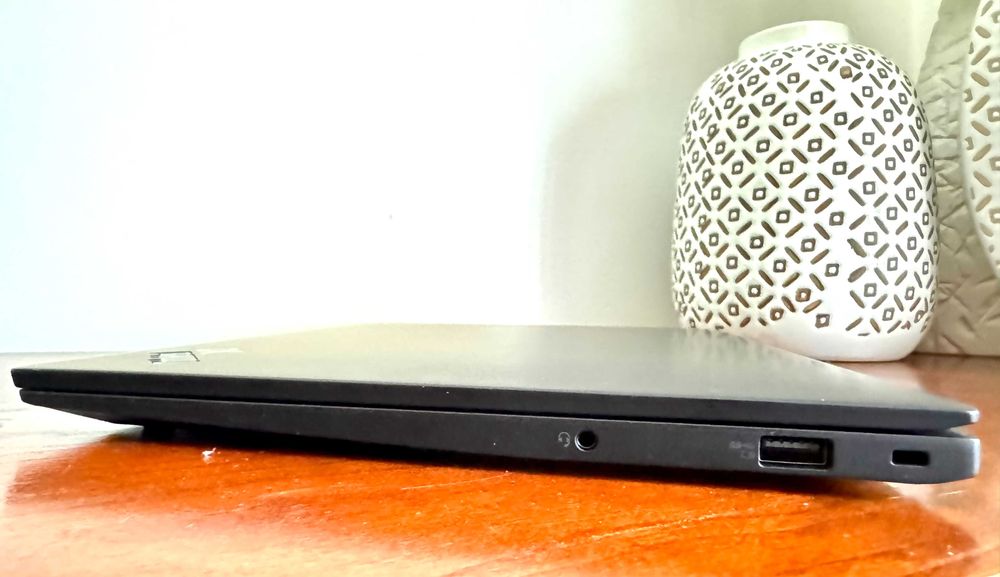 Lenovo ThinkPad X1 Carbon Gen11 14"/i7-1370P/64Gb Ram/Ssd 2TB/Garantia