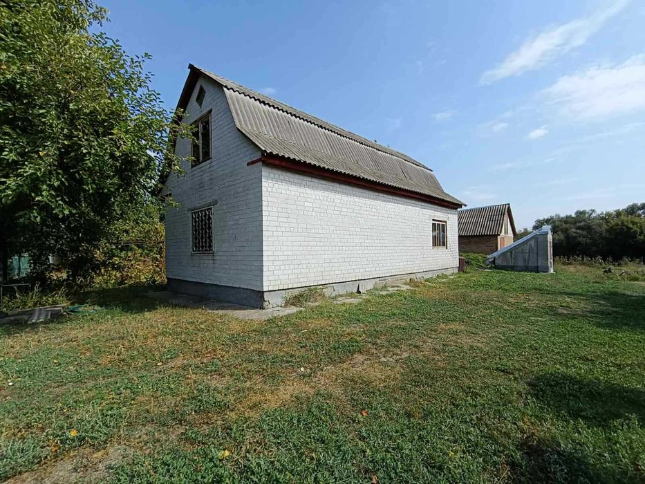 Два Будинку за ціною Одного, центр с.Мелесівка!