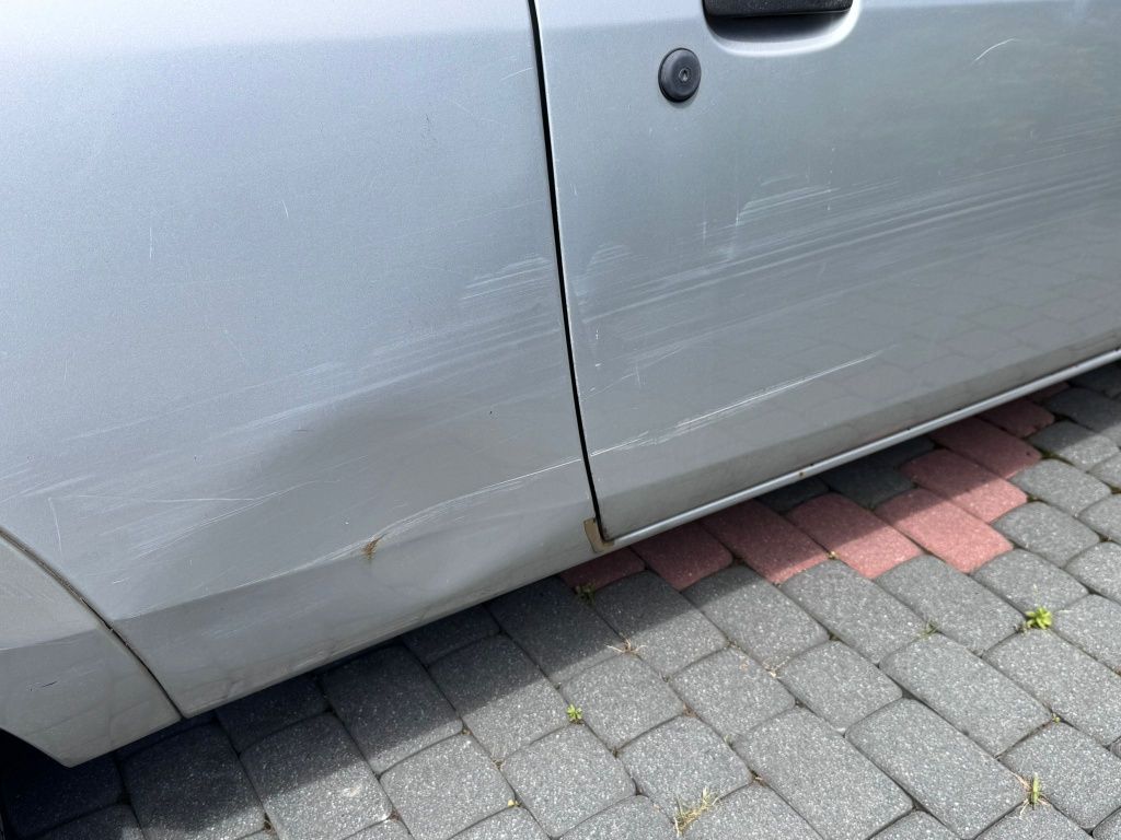 Do sprzedania srebrny Ford Ka z 2008r