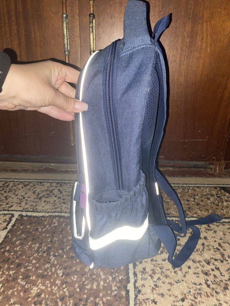 Продам школьный рюкзак для девочки б/у