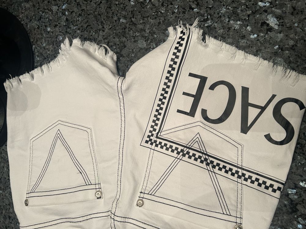 Mega spodenki jeans  Versace-super napis r.M/L
