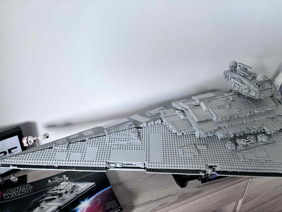 Lego star wars 75252 UCS star destroyer.