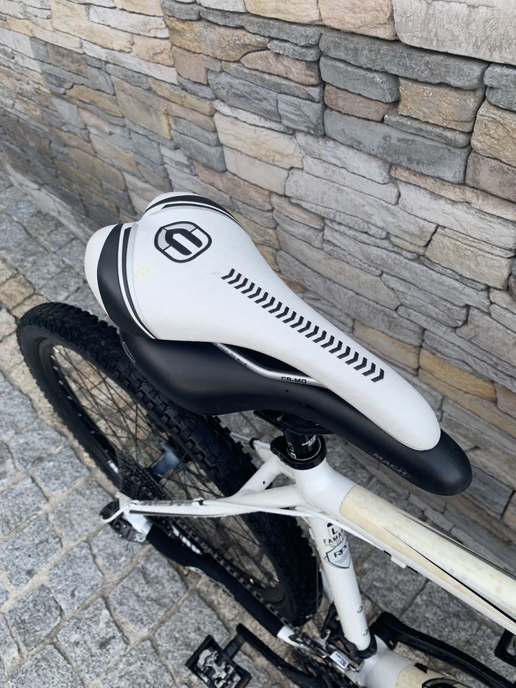 Bicicleta BTT Mondraker Finalist 2012