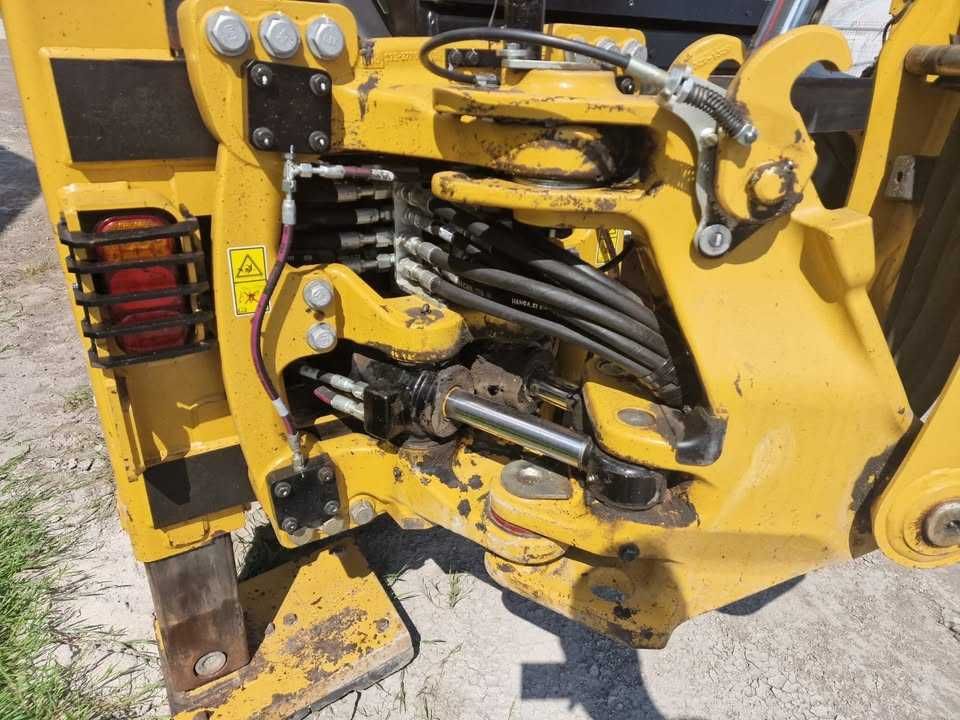Koparko-ładowarka CAT 428 | 2021 rok | 5000 mth | bez adblue