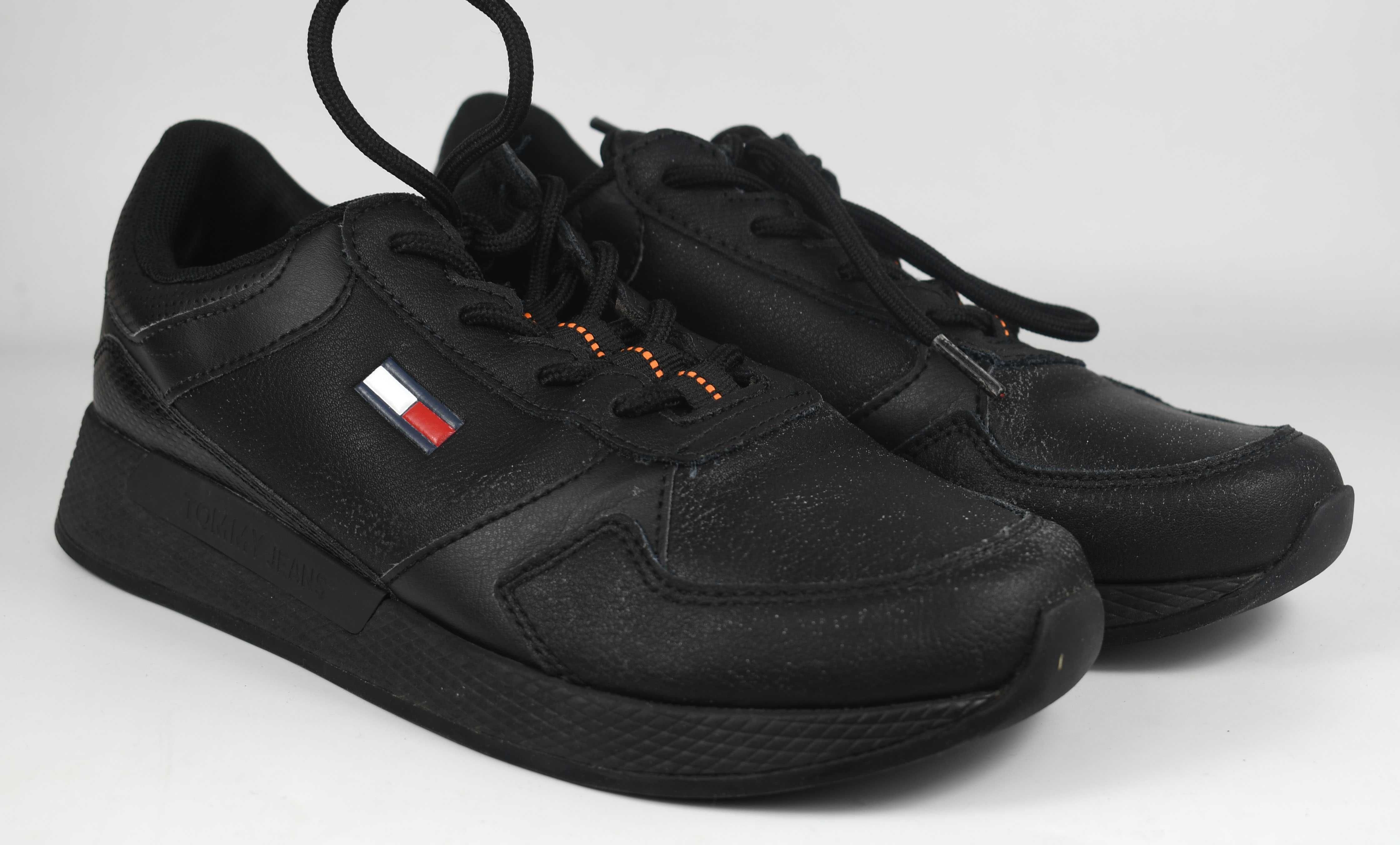 Używane z wadą tommy jeans flexi runner ess roz. 40