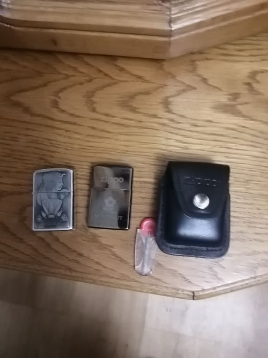 Продам зажигалку zippo новая