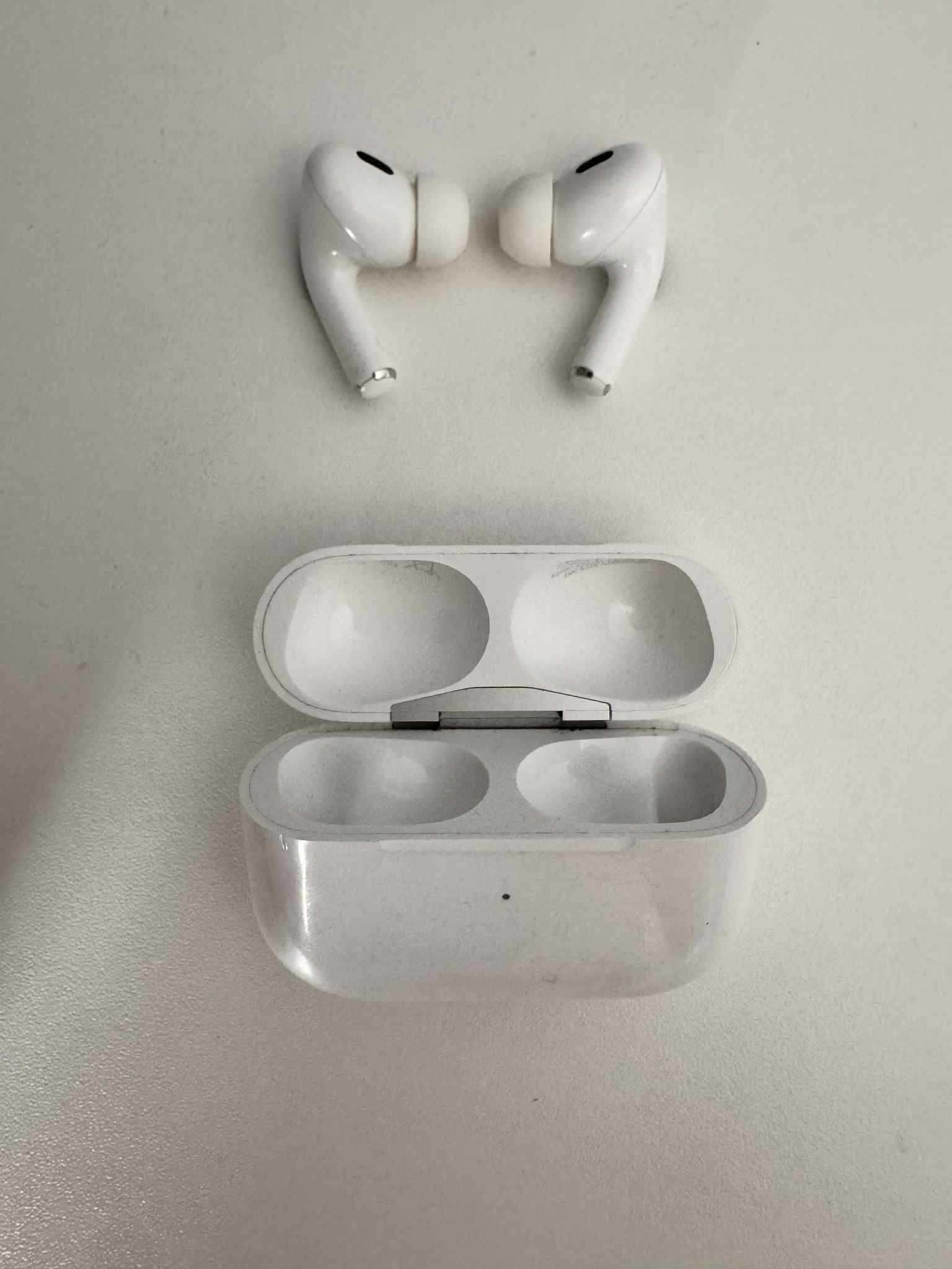 Oryginalne AirPods Pro 2 Prawa USZKODZONA + Duży Zestaw