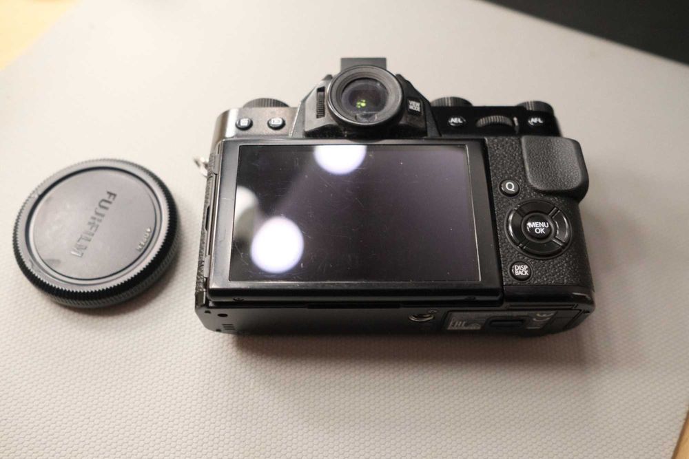 Fujifilm X-T20 body z gripem