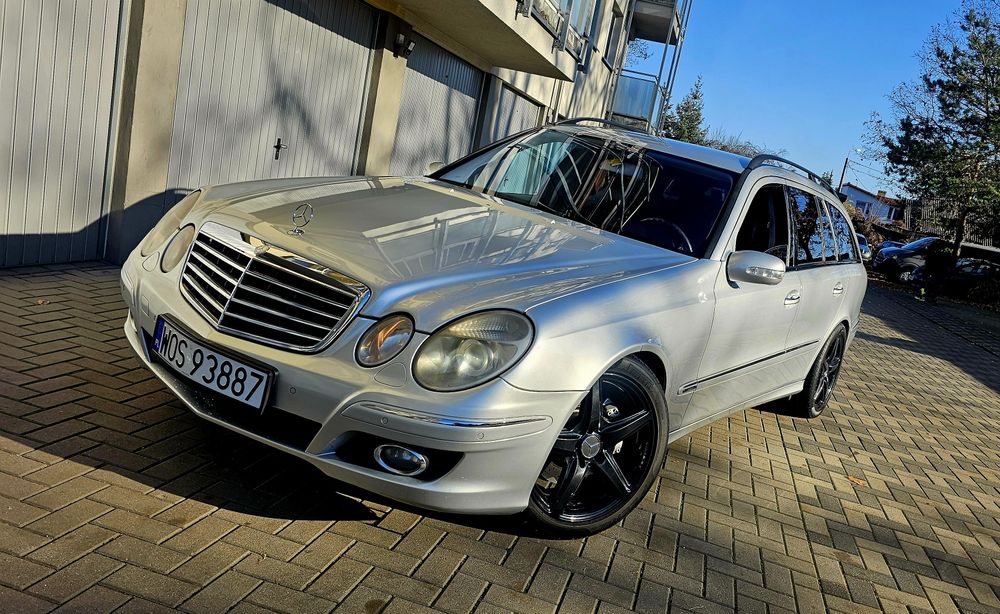 Mercedes-Benz E320 automat 2006r.Avantgarde 3,0 V6 224km,  zamiana