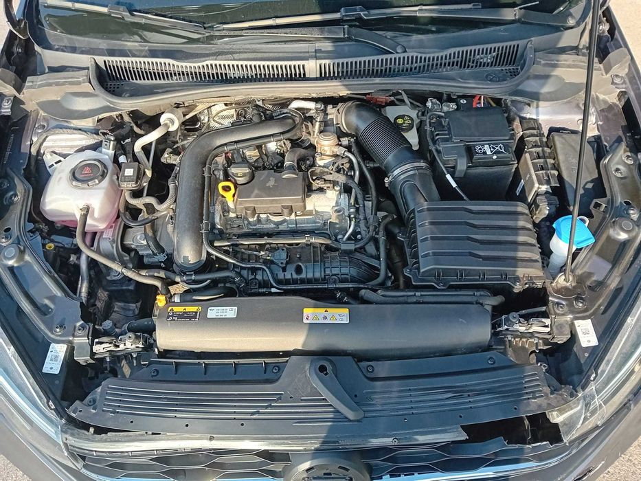 VW Taigo 1.0 TSI Urban ( pequeno sinistro )