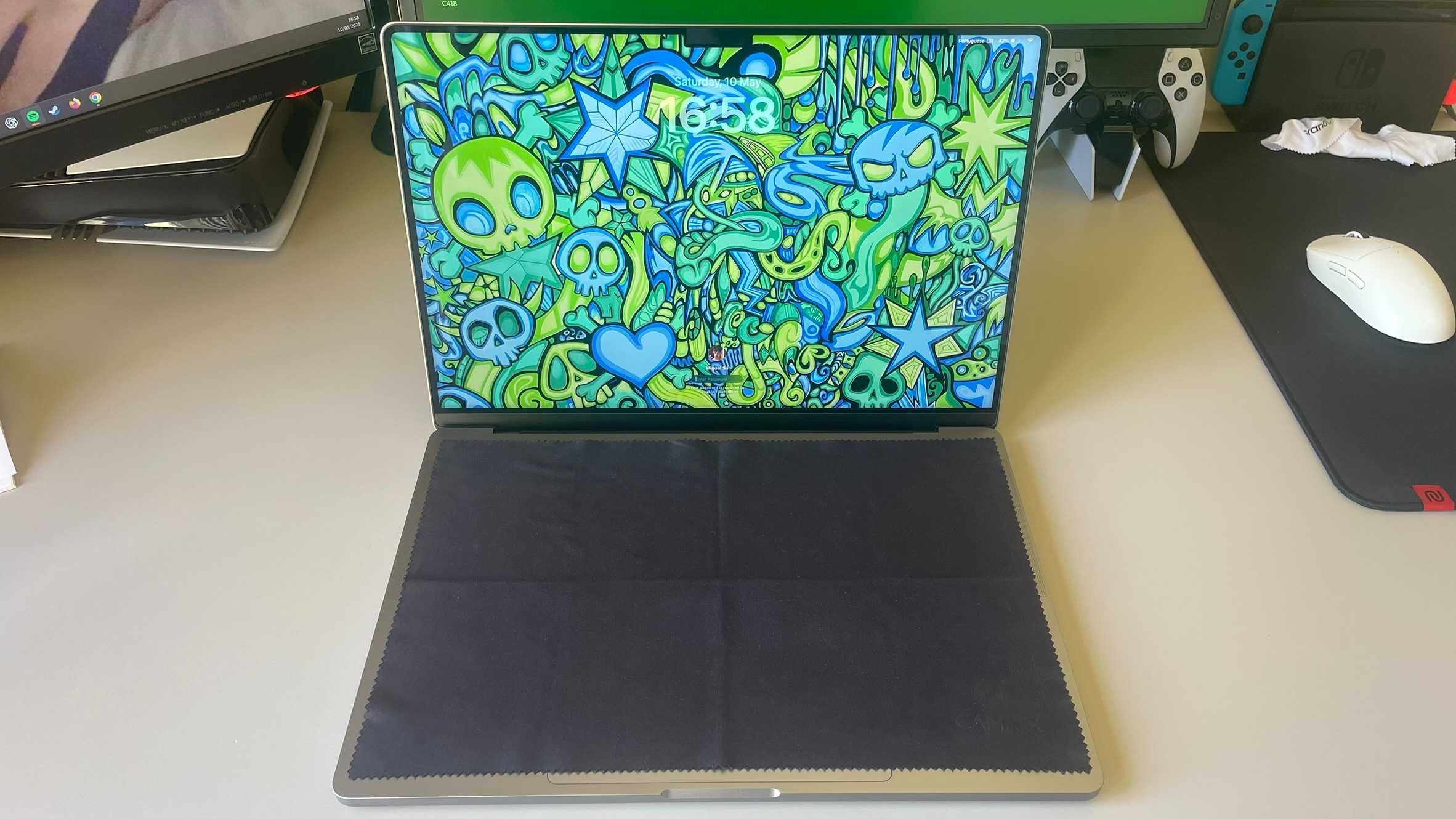 MacBook Pro 16" M1 Max 32GB / 1TB - Space Gray - IMPECÁVEL + CAPA
