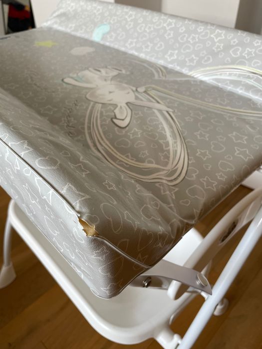 Komoda kąpielowa dla niemowląt wanienka przewijak składany