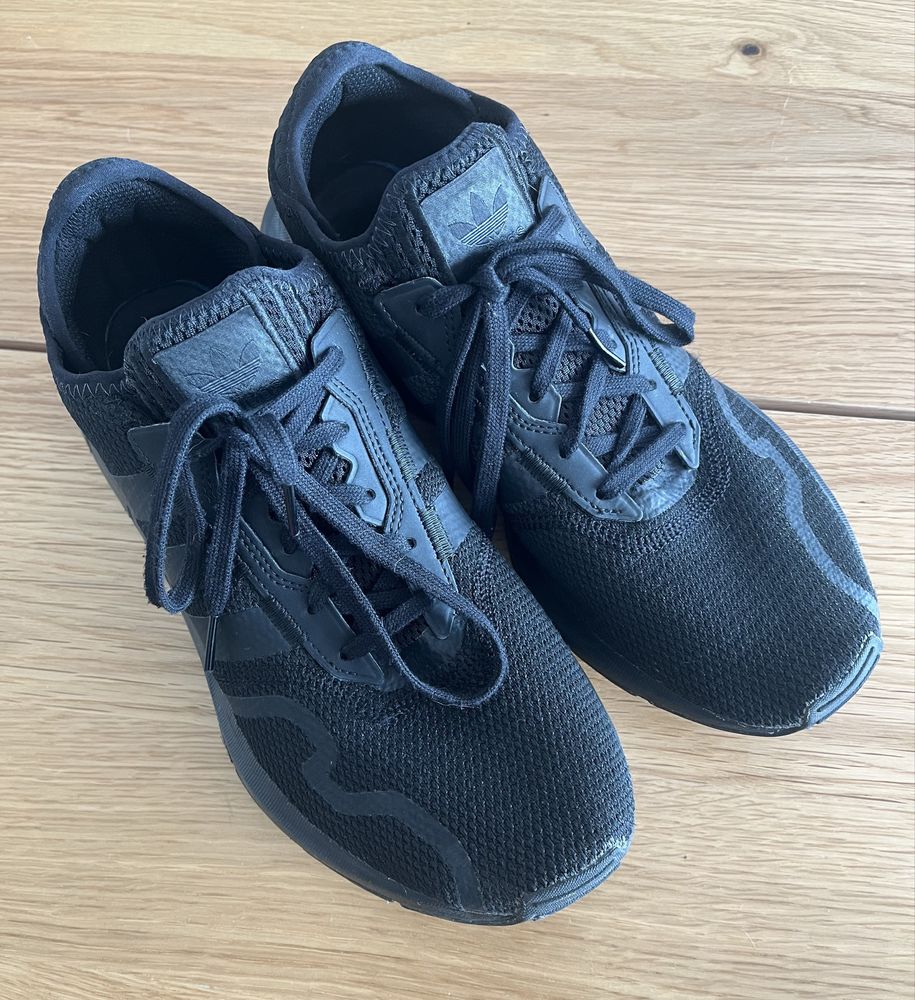Buty Adidas SWIFT Unisex czarne 45 1/3