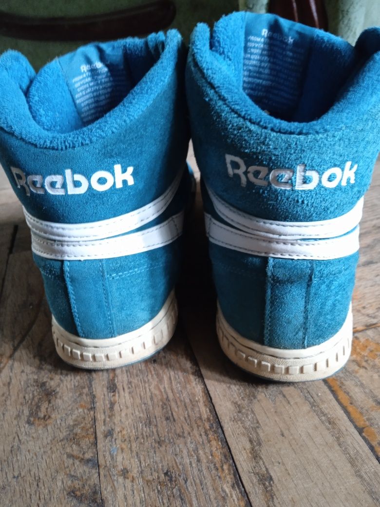 Reebok женские кросовки