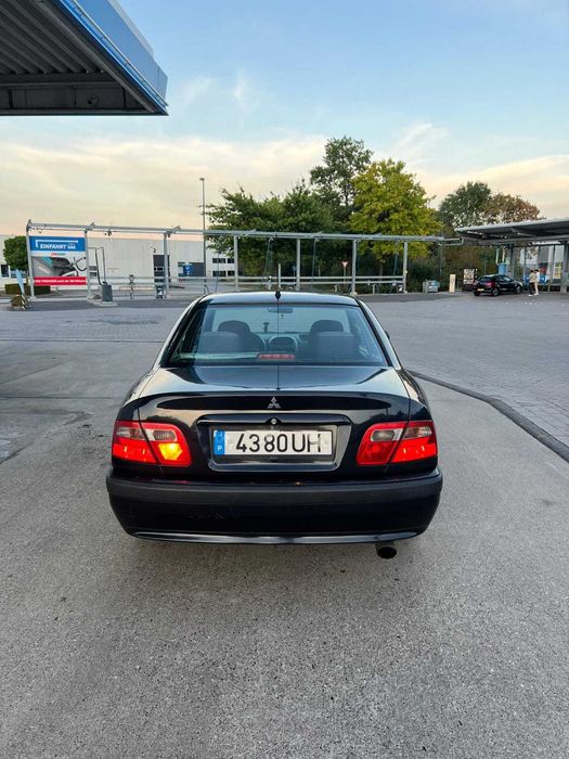 Mitsubishi Carisma 1.3 Gasolina 2002 75cv