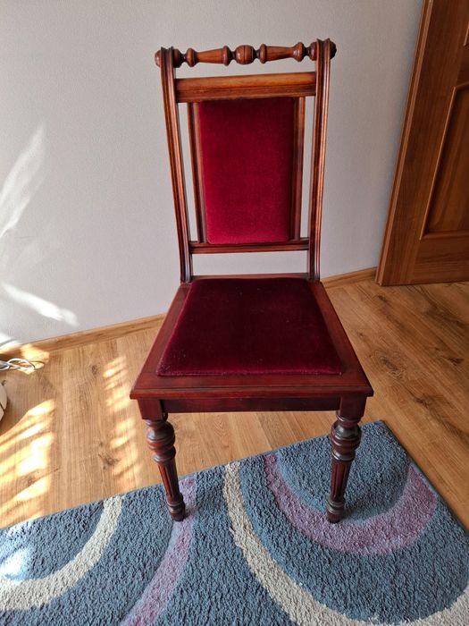 6 Krzeseł toczonych welur