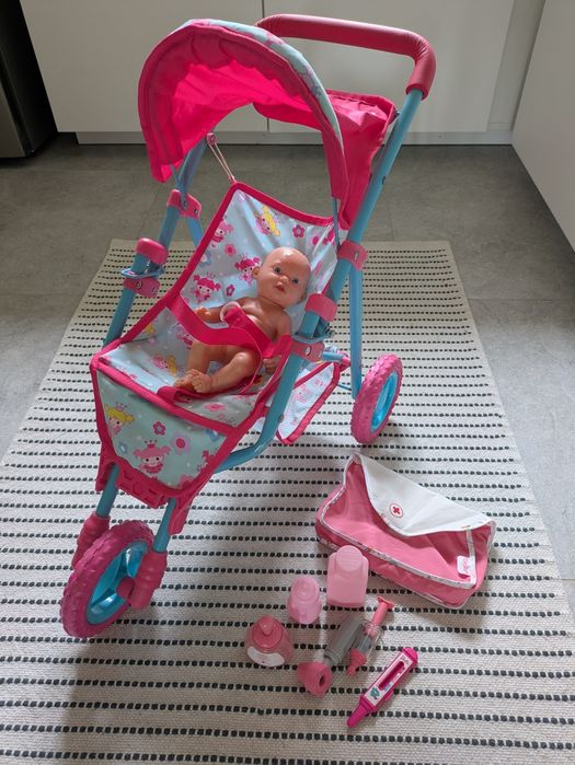 Wózek spacerówka dla lalek DollsWorld UK plus bobas z akcesoriami