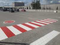 Malowanie miejsc parkingowych, linii, pasów. Oznakowanie poziome
