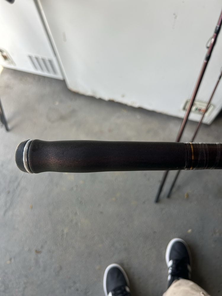 Daiwa prime caster slim hibrida como nova