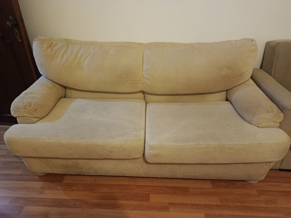 Sofá 2 lugares e uma poltrona