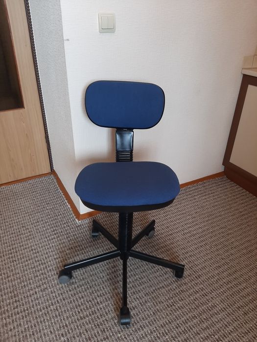 Кресло  для взрослых и  подростков для работы  за компьтером