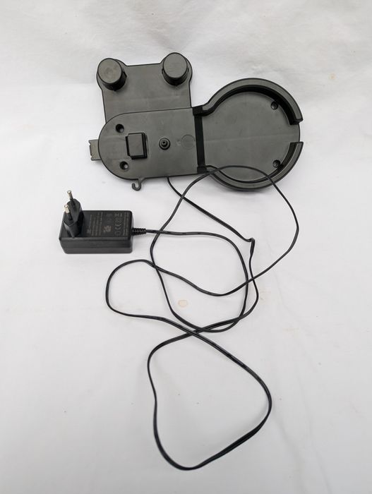 Зарядна станція настінна для акумуляторного пилососа на 27В 0.5А