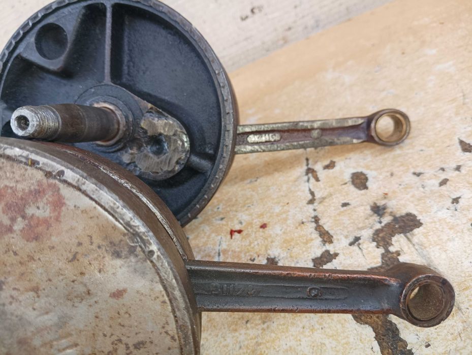 WSK-125 - wał korbowy x 2