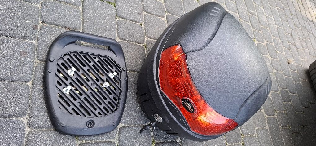 Kufer motocyklowy