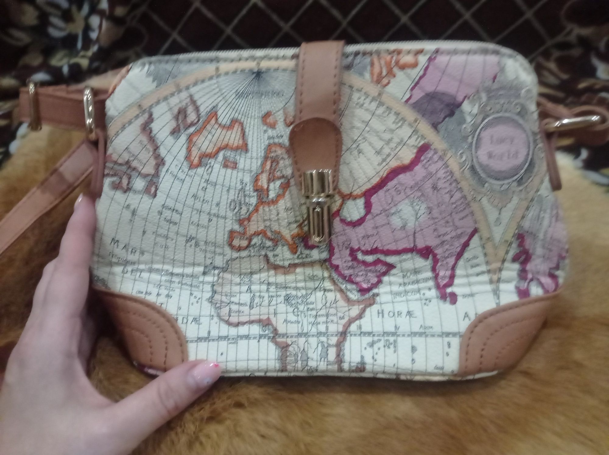 Lucy world bag сумочка